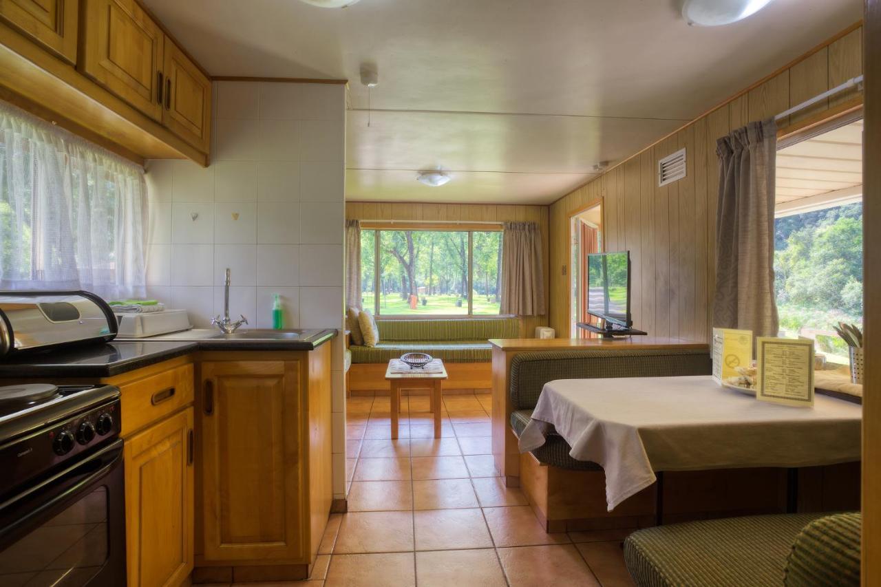 Merry Pebbles Resort Sabie Luaran gambar