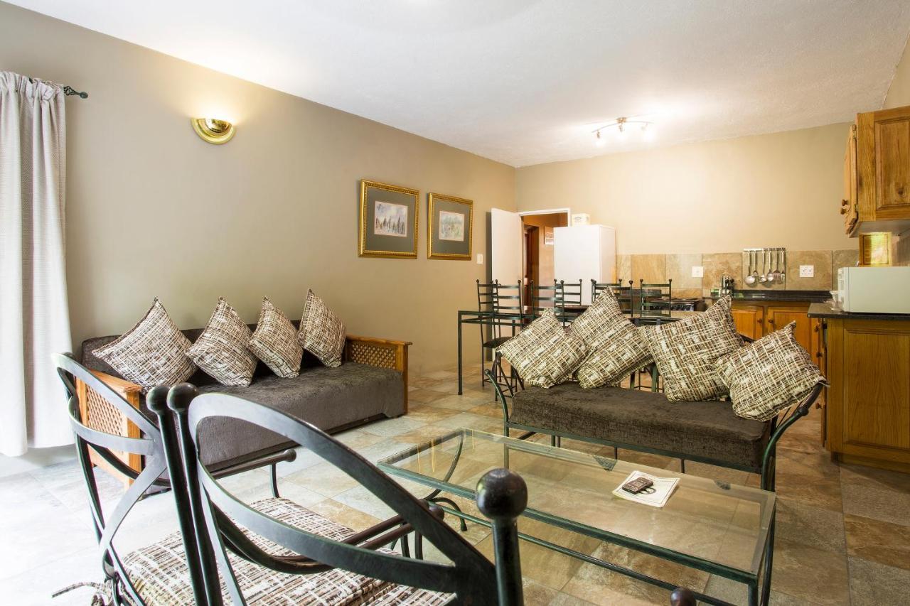 Merry Pebbles Resort Sabie Luaran gambar