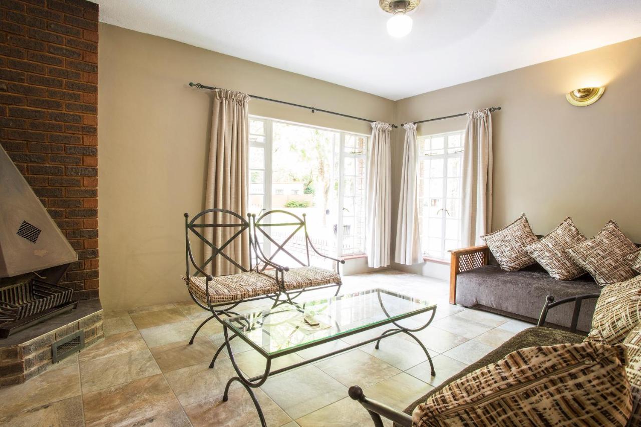 Merry Pebbles Resort Sabie Luaran gambar
