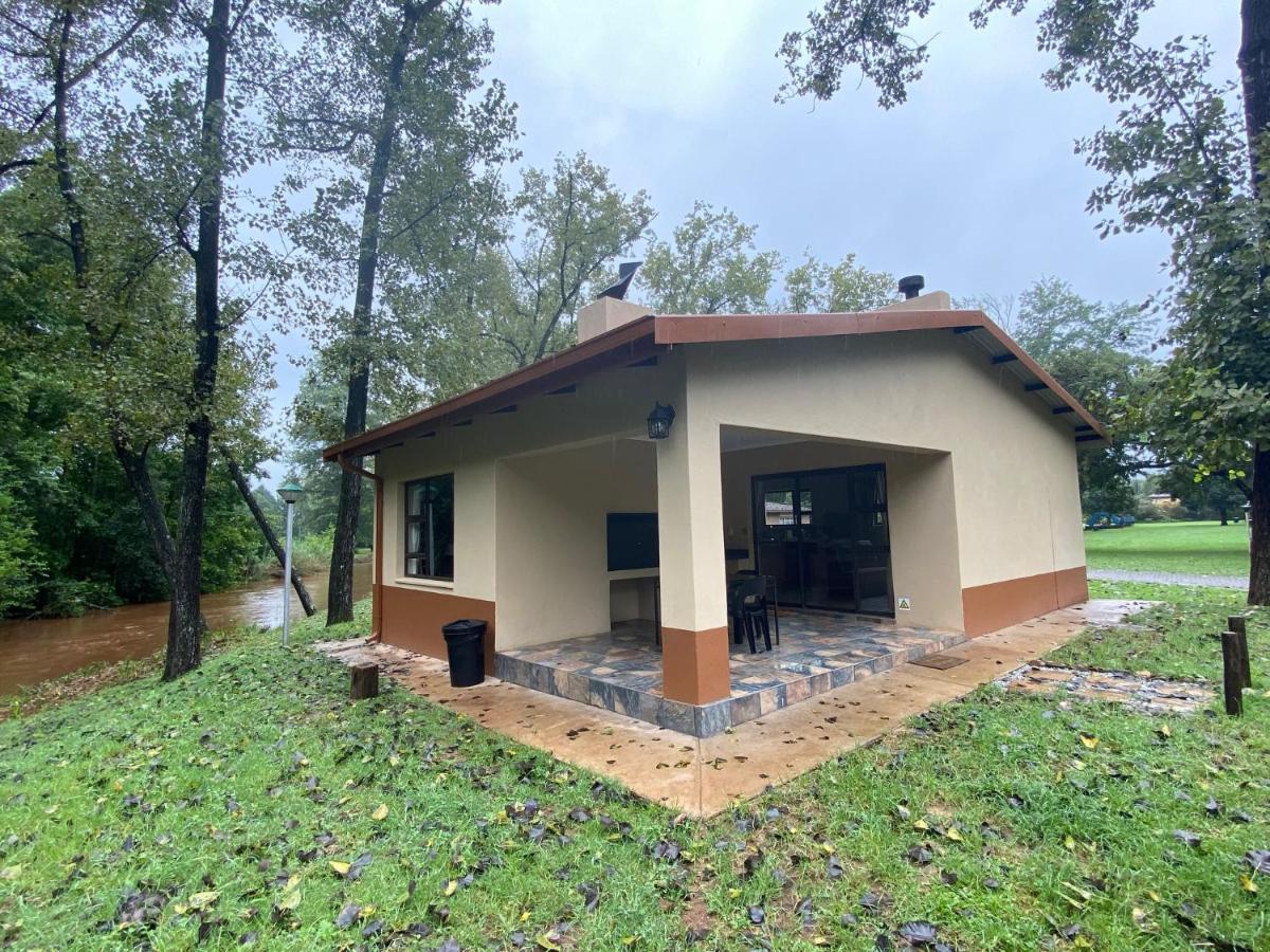 Merry Pebbles Resort Sabie Luaran gambar